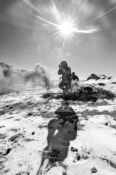 以不可阻挡之势迈向世界一流军队 以不可阻挡之势迈向世界一流军队