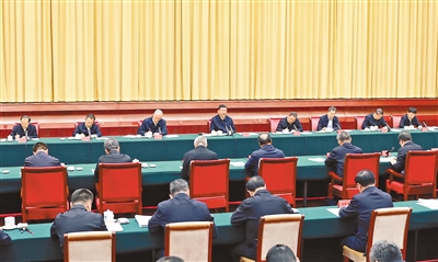 习近平主持召开新时代推动中部地区崛起座谈会强调 在更高起点上扎实推动中部地区崛起